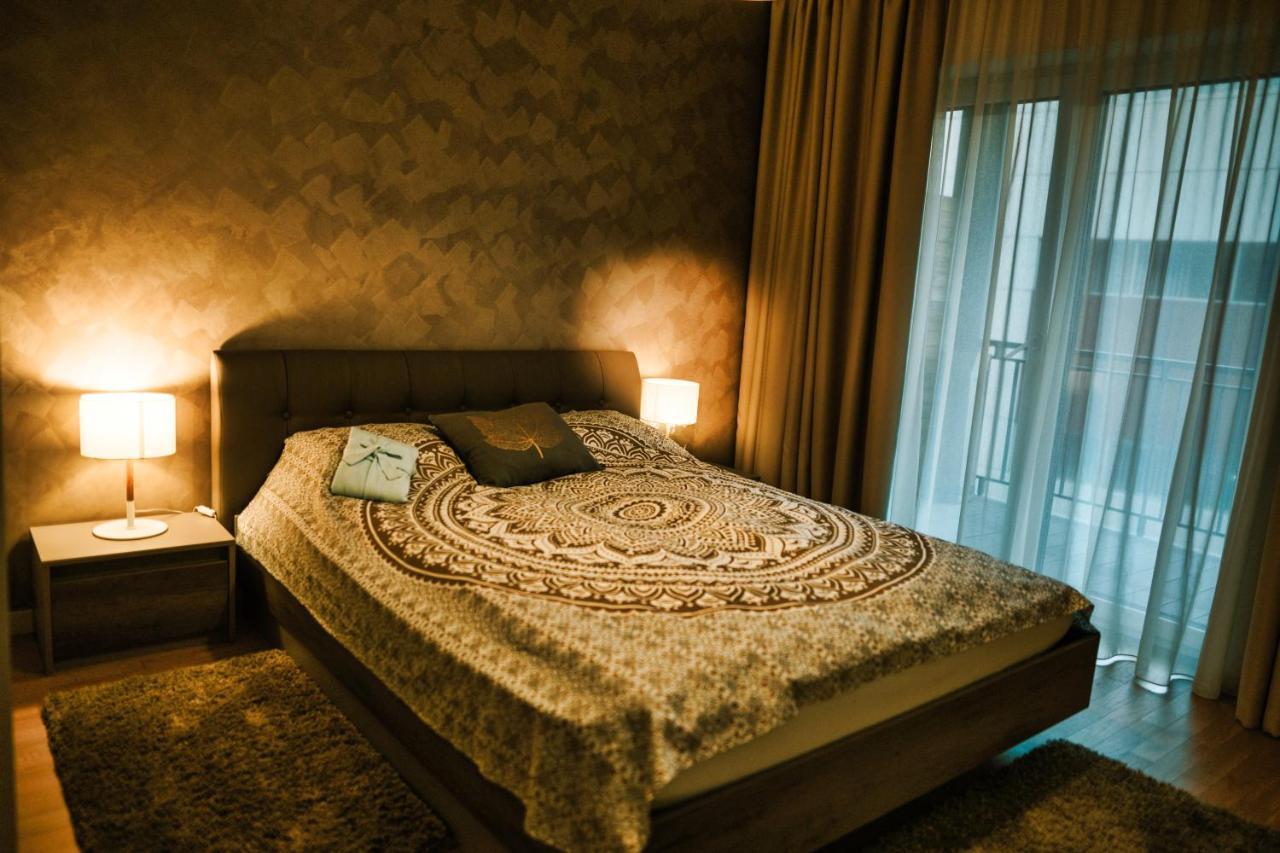 Downtown Premium Apartments Braşov Buitenkant foto