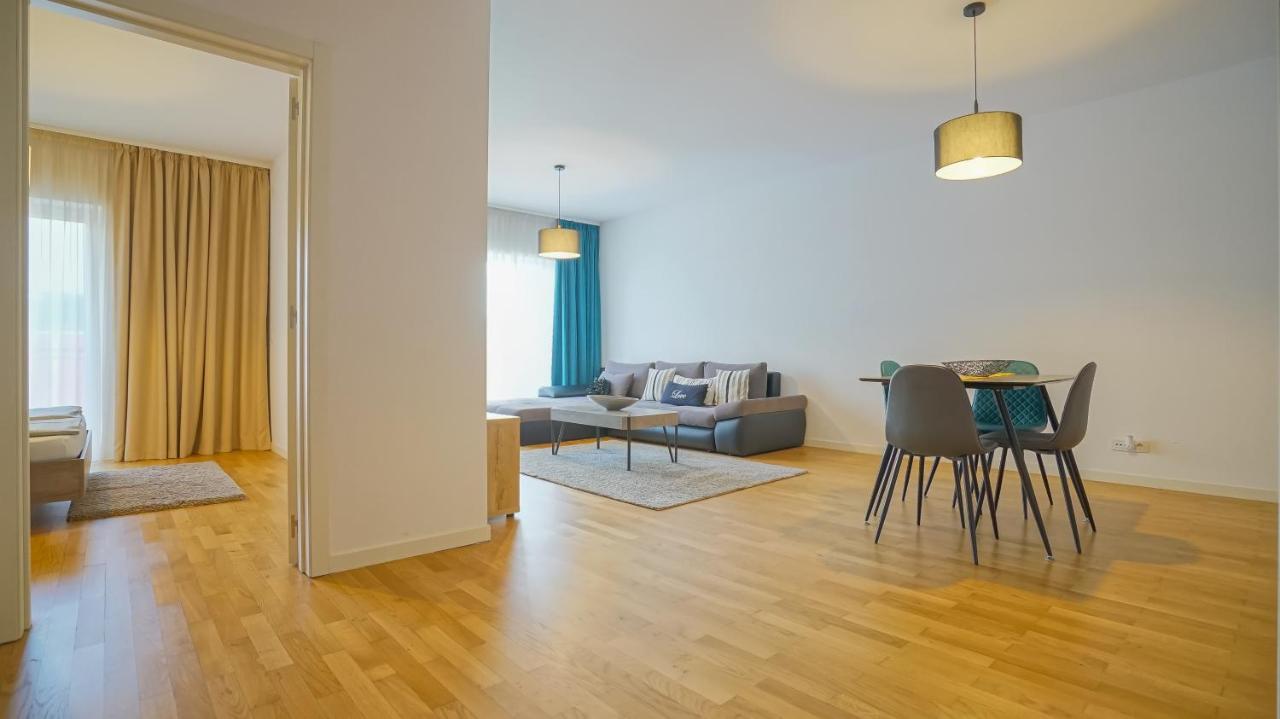 Downtown Premium Apartments Braşov Buitenkant foto