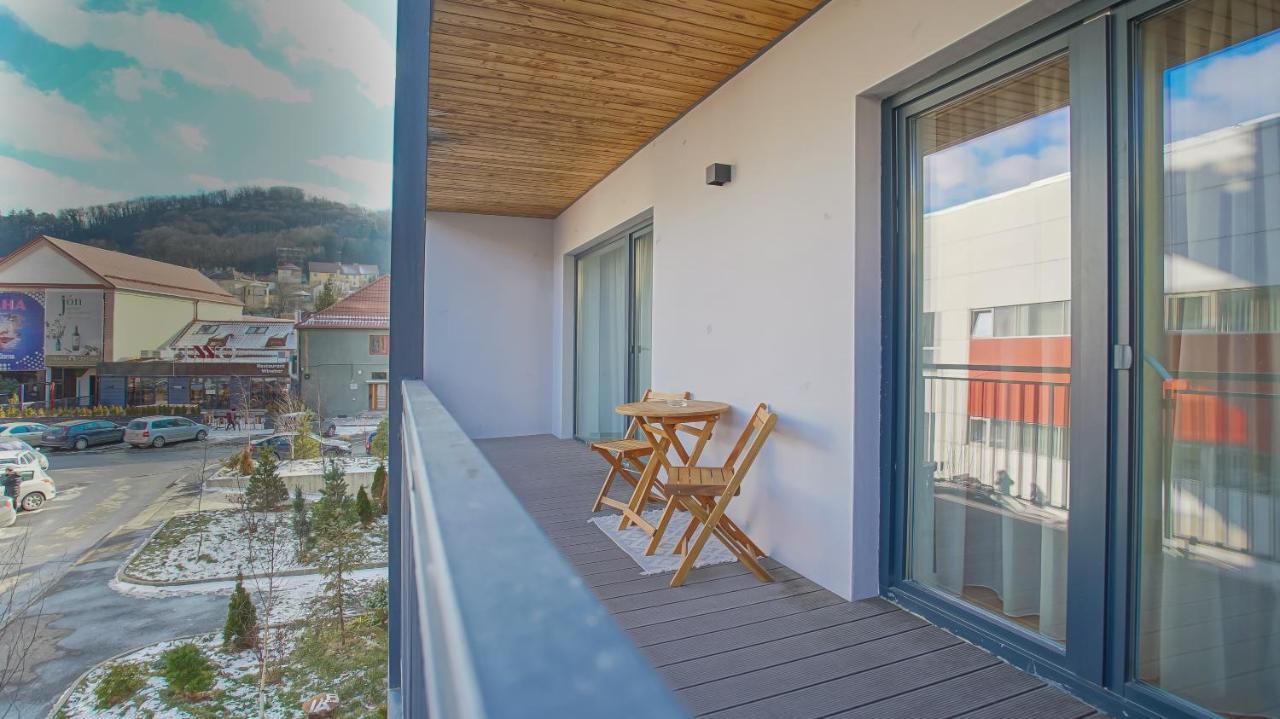 Downtown Premium Apartments Braşov Buitenkant foto