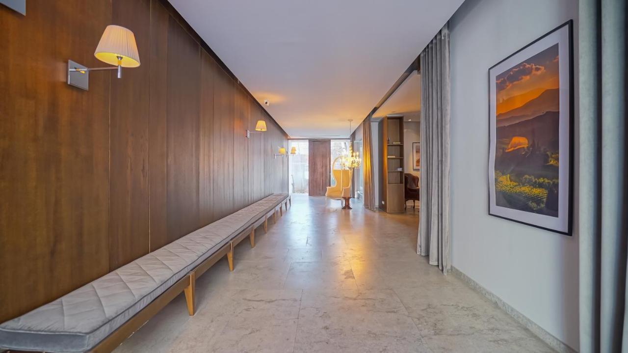Downtown Premium Apartments Braşov Buitenkant foto