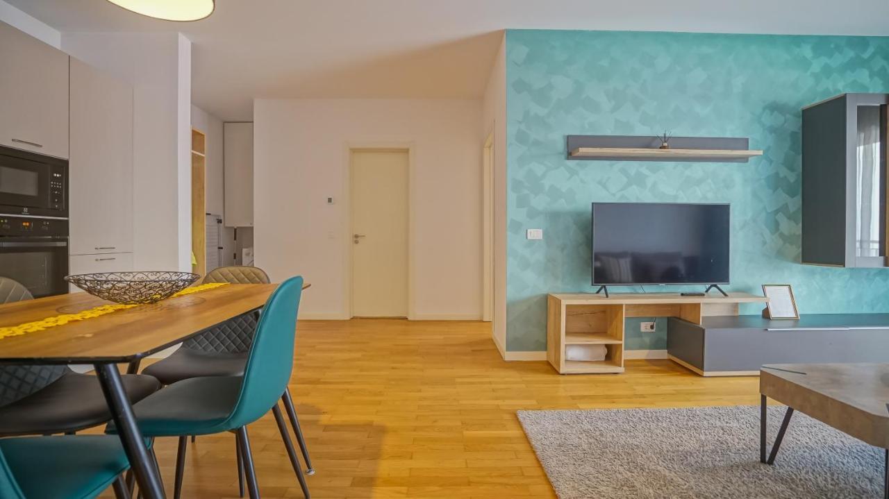 Downtown Premium Apartments Braşov Buitenkant foto
